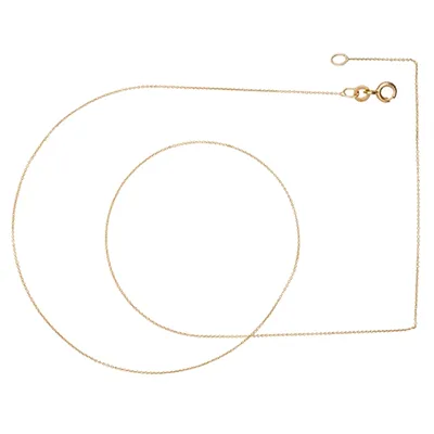 Professionelle Schmuckfotografie – Freisteller für Ihren Shop Eine filigrane goldene Ankerkette, kreisförmig angeordnet, mit einem offenen Federringverschluss und einem Verlängerungskettchen am Ende. Die Kette ist auf einem reinweißen Hintergrund freigestellt.